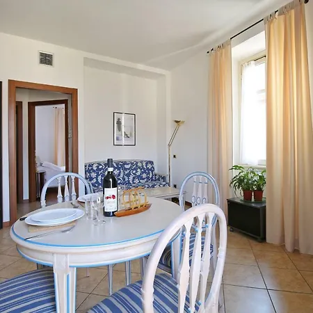 Nicolin Apartment *